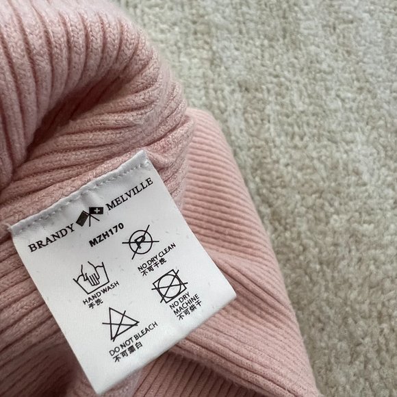 Brandy Melville Cropped Pink Mockneck Sweater - Picture 8 of 9